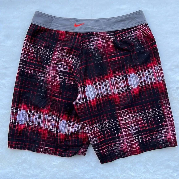 Nike Hydra Void Water Shedding Board Shorts - Picture 6 of 7